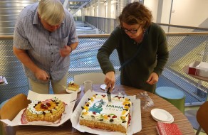 Franjo and Ingeborg killing the cakes.......